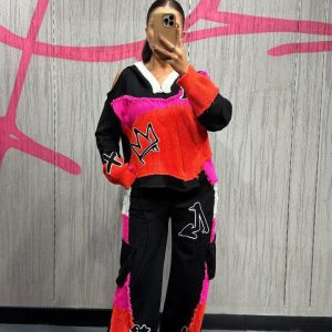 ΣΕΤ ΠΛΕΚΤΟ ΜΕ ΕΝΑ ΔΙΑΦΟΡΕΤΙΚΟ ΣΤΥΛ ΜΕ ΑΝΟΙΧΤΟ ΕΝΑ ΟΜΩ.