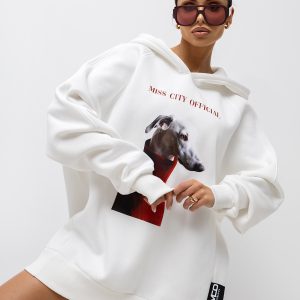 ΓΥΝΑΙΚΕΙΟ ΜΠΛΟΥΖΟΦΟΡΕΜΑ ΜΕ ΚΟΥΚΟΥΛΑ ΜΕ ΣΤΑΜΠΑ ΣΤΟ ΜΠΡΟΣΤΙΝΟ ΜΕΡΟΣ ΒΑΜΒΑΚΕΡΟ