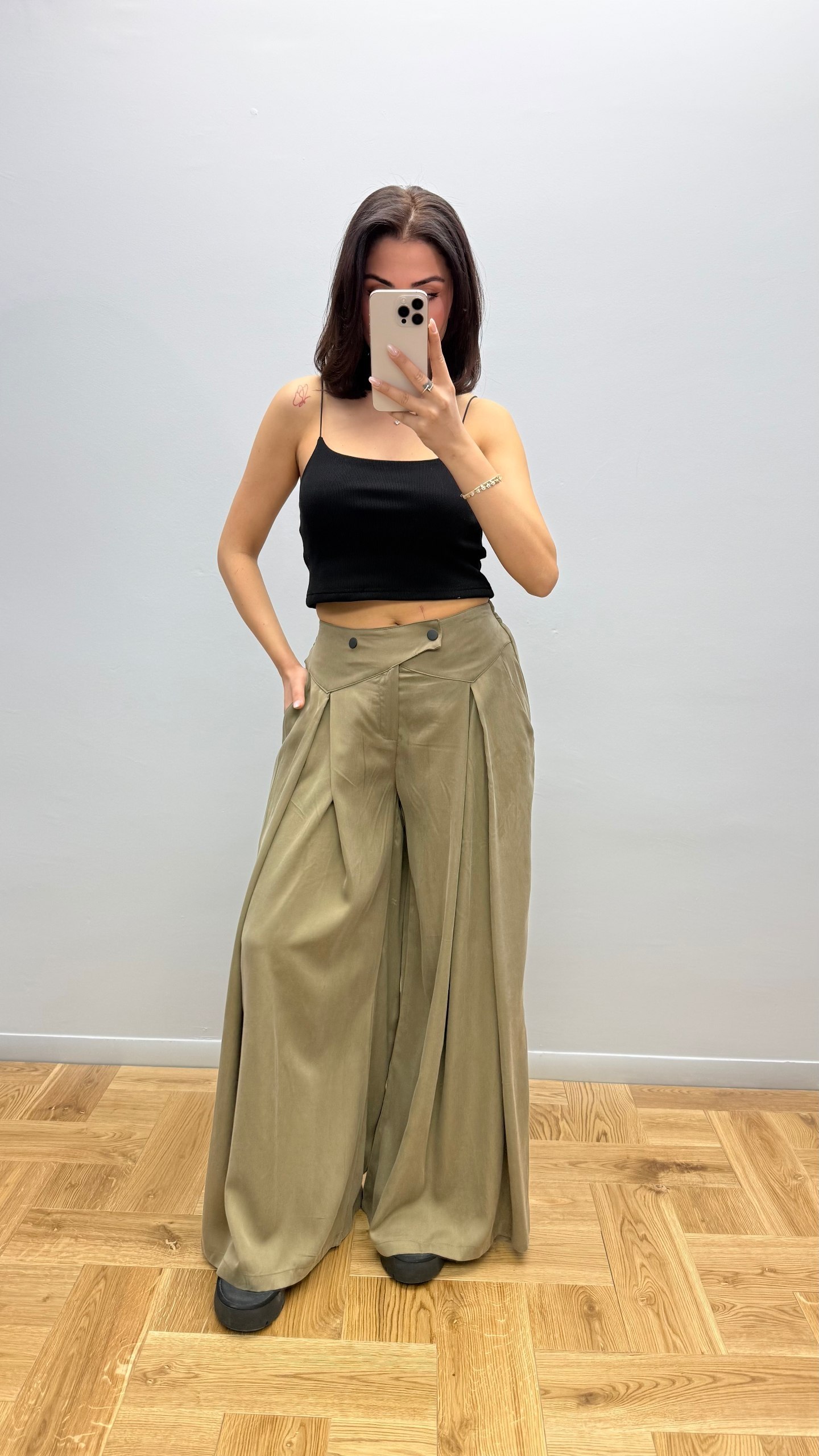 ΠΑΝΤΕΛΌΝΑ ΧΑΚΊ