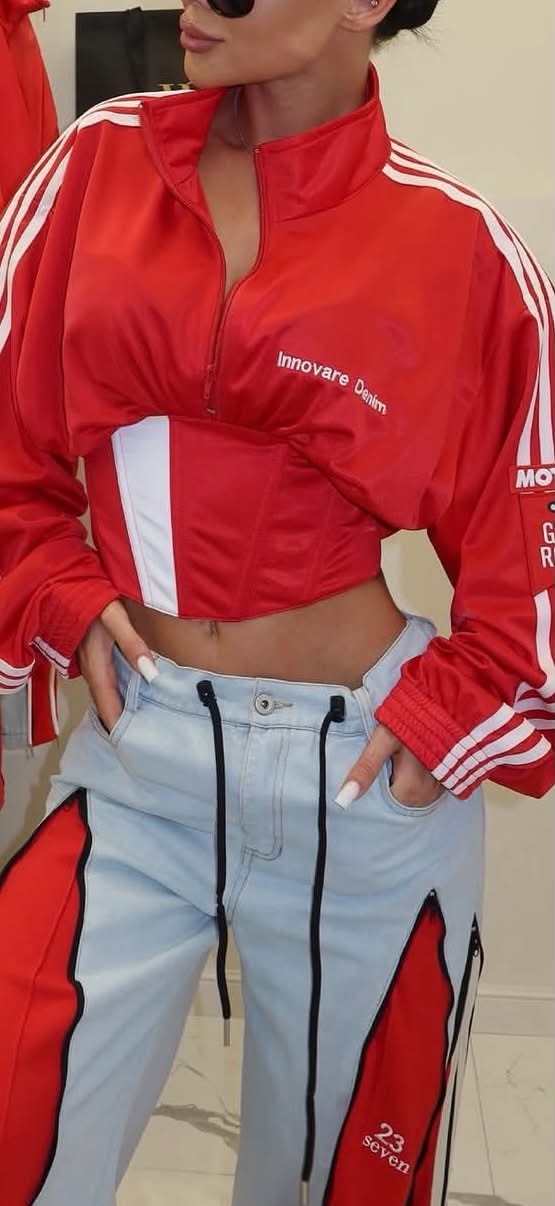 ΑΘΛΗΤΙΚΟ ΜΠΛΟYΖΑ-CROP TOP.